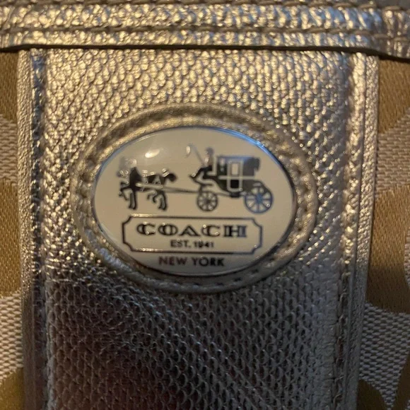 Coach Crossbody - Picture 2 of 6